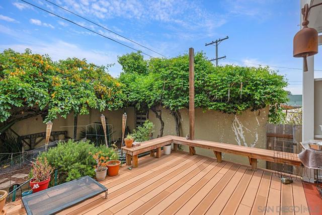 3483 3485 Olive Street, San Diego CA: https://media.crmls.org/mediaz/35650c0e-36bb-4348-bce0-88f9553f73a5.jpg