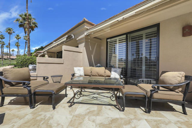 76099 Impatiens Circle, Palm Desert CA: https://media.crmls.org/mediaz/35653e48-5970-4000-bd5c-9dc6416cb885.jpg