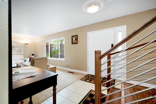 11868 Bloomington Way, Dublin CA: https://media.crmls.org/mediaz/356544a7-0b4f-4a40-9079-729ba465ac27.jpg