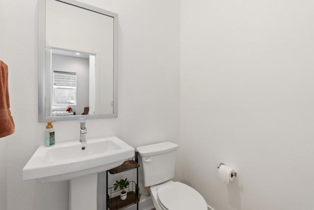 Detail Gallery Image 13 of 24 For 7661 University Ave #103,  La Mesa,  CA 91942 - 3 Beds | 2/1 Baths