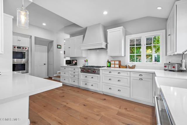 4498 Rayburn Street, Westlake Village CA: https://media.crmls.org/mediaz/3565d70c-87f7-46d5-b282-15f3a6f97fee.jpg