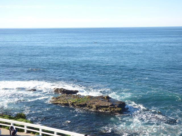 939 Coast Blvd, La Jolla CA: https://media.crmls.org/mediaz/356646bc-0674-4dcb-a573-47460807ad97.jpg