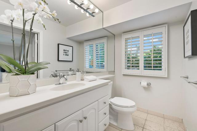 1715 Forest View Avenue, Hillsborough CA: https://media.crmls.org/mediaz/35664ac7-4651-4e27-92f2-163baf662c72.jpg