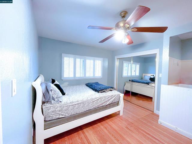 250 W Cypress Rd, Oakley CA: https://media.crmls.org/mediaz/35667b0f-1806-4628-8623-d6e45dd0acfb.jpg