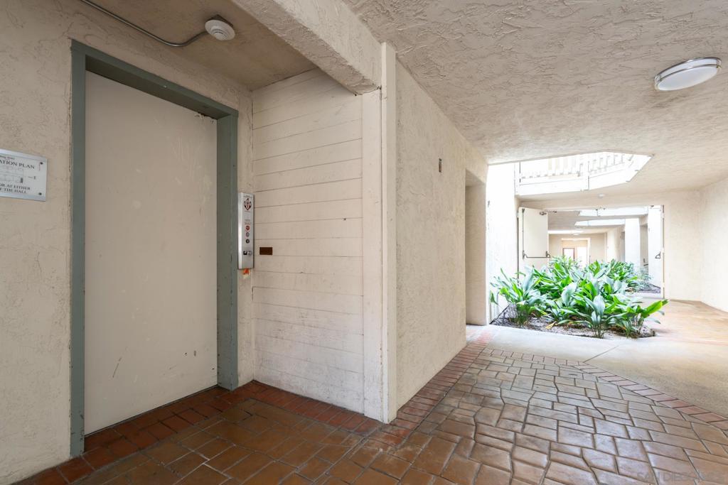 1040 Washington Ave - photo 17