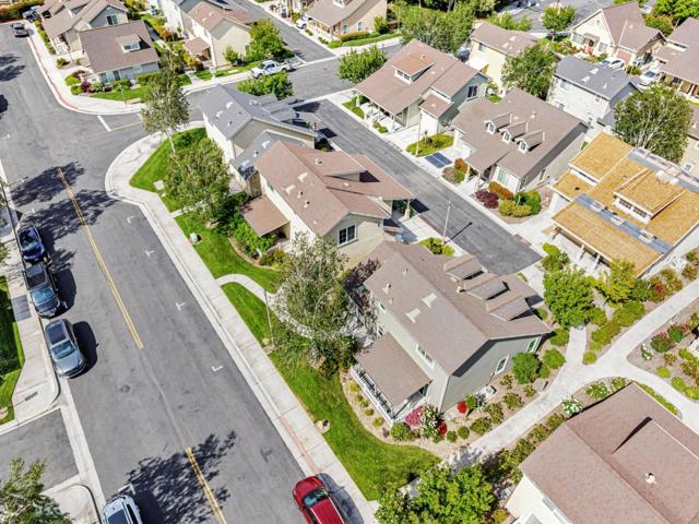 1554 Rosette Way, Gilroy CA: https://media.crmls.org/mediaz/356955eb-78b4-4909-8e82-21e255651e88.jpg