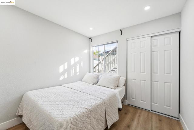 1893 Shirley Dr, Benicia CA: https://media.crmls.org/mediaz/3569774b-92a8-4096-a8dc-0fa7fd9e0fbe.jpg