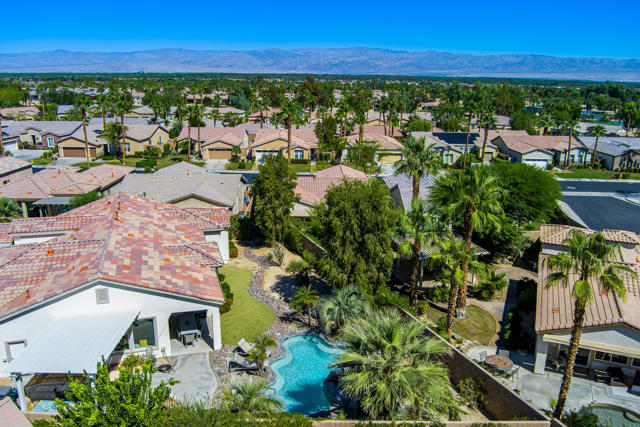 81207 Santa Rosa Court, La Quinta CA: https://media.crmls.org/mediaz/356a4603-4bae-4d01-af7f-bed7378b9645.jpg