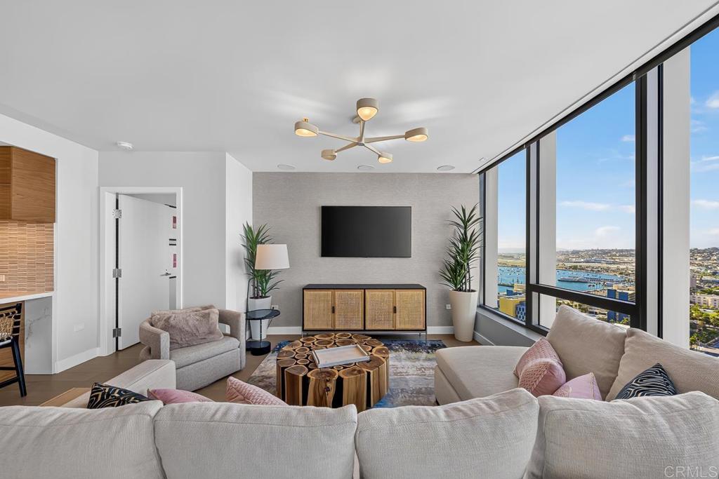 888 E Street - photo 13