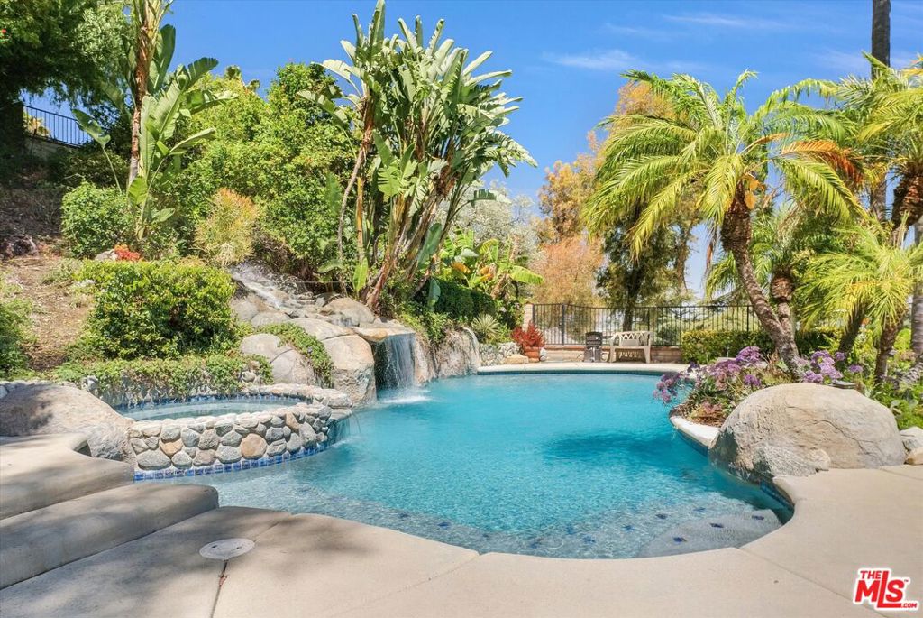 13625 Palmetto Place