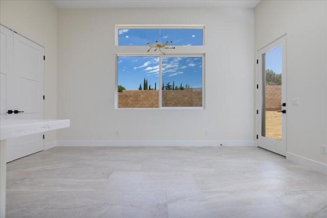 4195 Evergreen Lane, Banning CA: https://media.crmls.org/mediaz/356b9f9b-4bc3-405e-973c-376d3802de96.jpg