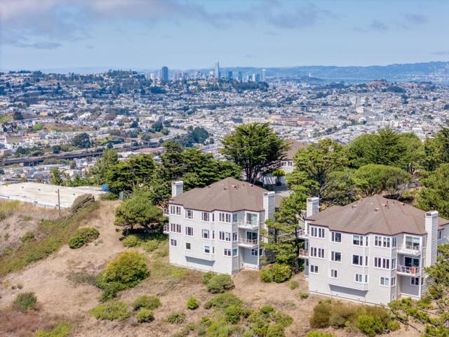 323 Green Ridge Drive, Daly City CA: https://media.crmls.org/mediaz/356c0b2d-4eeb-4544-a808-7440ab3be92e.jpg