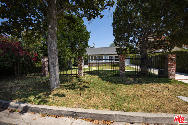 14755 Huston Street, Sherman Oaks CA: https://media.crmls.org/mediaz/356ccb4d-3365-4856-8f04-d0fe802b0fd4.jpg
