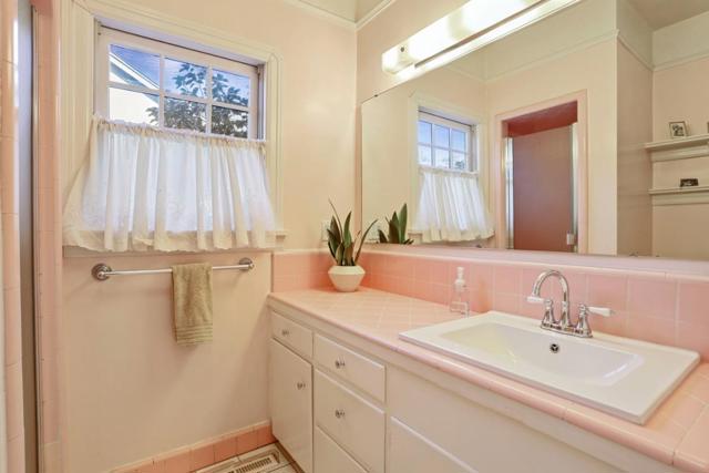 509 Myrtle Avenue, Modesto CA: https://media.crmls.org/mediaz/356ce6b8-4871-4e36-823f-ae865dd77470.jpg