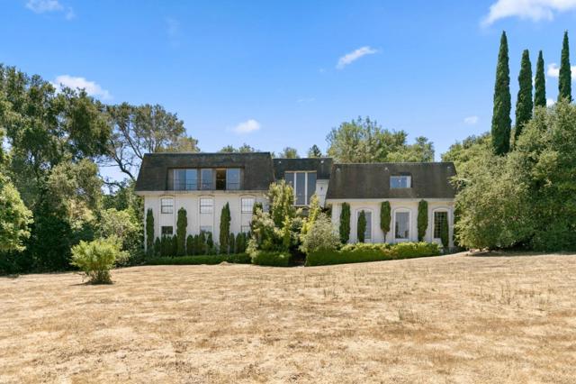 11027 Eastbrook Avenue, Los Altos CA: https://media.crmls.org/mediaz/356d586a-d212-4a26-b2cd-ed5b3f91b91b.jpg
