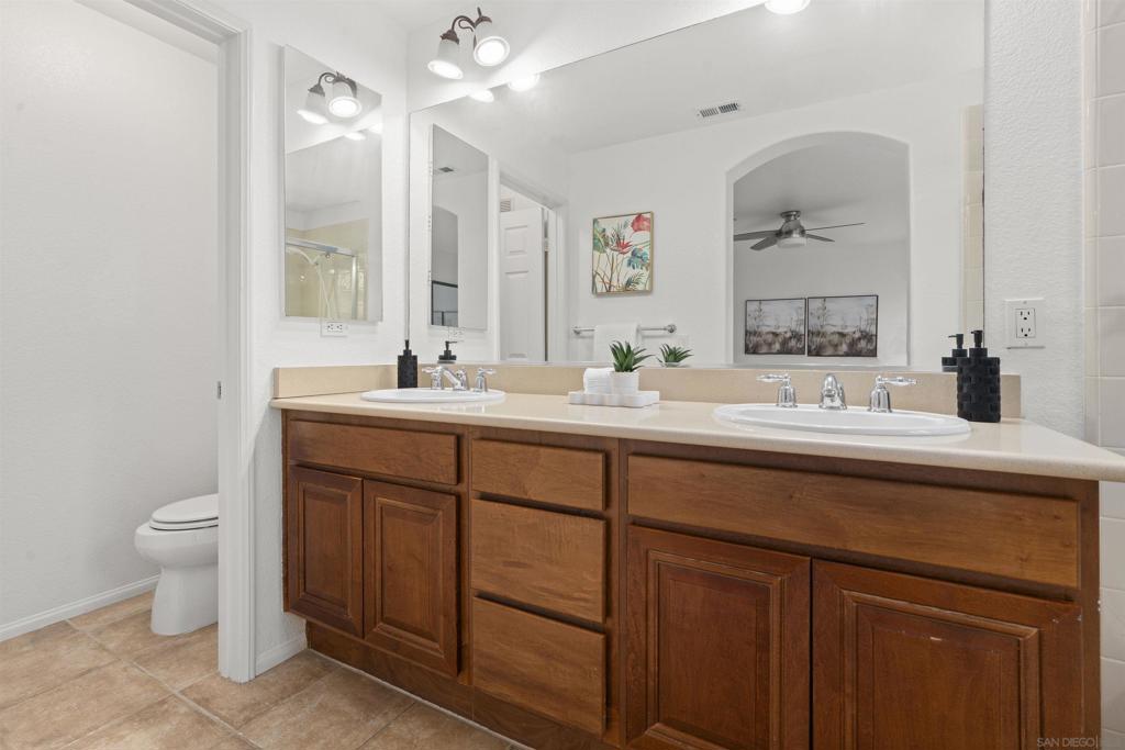 MLS #250031902SD img 32