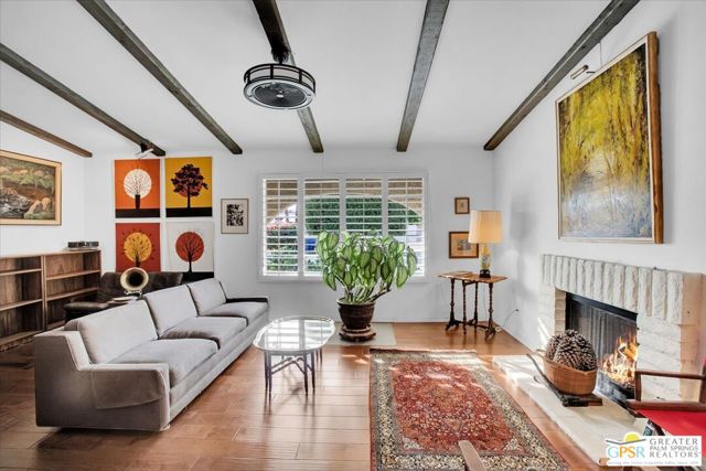 2250 Tamarisk Road, Palm Springs CA: https://media.crmls.org/mediaz/356ecfde-83d6-44df-80e3-1ea5ec159ea5.jpg