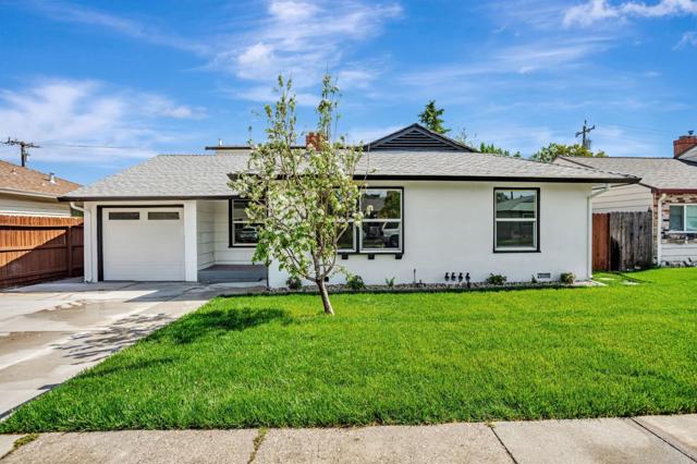 109 Maple Street, Vacaville CA: https://media.crmls.org/mediaz/356eed22-c911-4aec-928c-075cab99e198.jpg