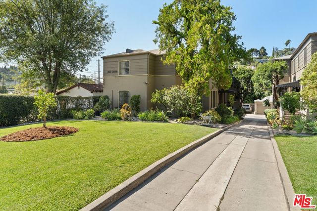 2612 Locksley Place photo 3
