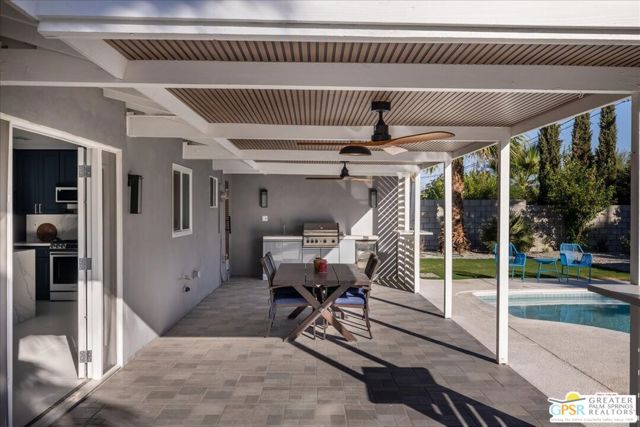 505 E Molino Road, Palm Springs CA: https://media.crmls.org/mediaz/35704202-73ee-46e0-9451-e073d224376f.jpg