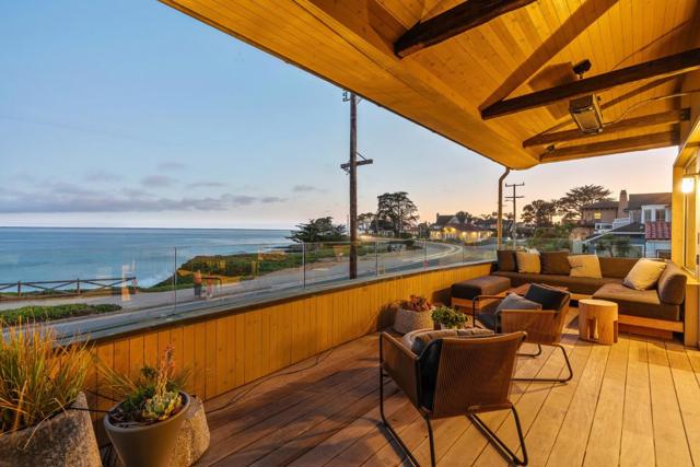 1122 West Cliff Drive, Santa Cruz CA: https://media.crmls.org/mediaz/35717341-178f-42c1-b86a-e16ff90d9473.jpg