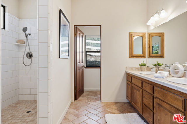 821 Fredensborg Canyon Road, Solvang CA: https://media.crmls.org/mediaz/357191fb-2bbd-4777-be74-2286dcc9eda7.jpg