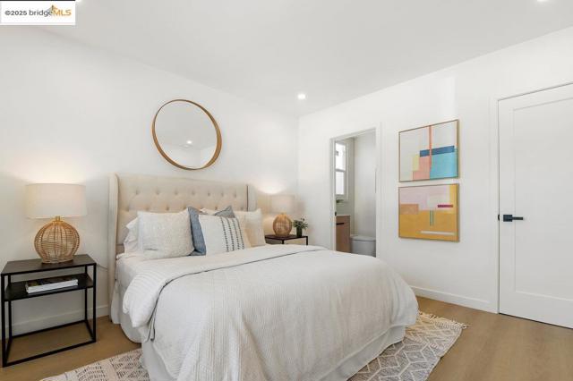 528 Ruby St, Redwood City CA: https://media.crmls.org/mediaz/35722f57-4cb6-4739-bd73-fd772187d6b5.jpg