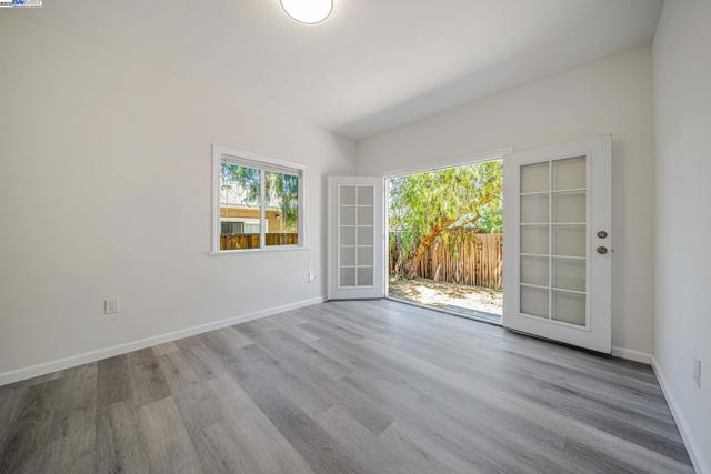 2056 Elm St, Livermore CA: https://media.crmls.org/mediaz/3572375a-0057-49f5-83b3-0a81f8265509.jpg