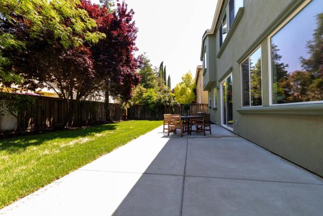 491 Danbury Place, Lathrop CA: https://media.crmls.org/mediaz/35727ed4-bf96-4f13-95b8-91ca6f6c324d.jpg