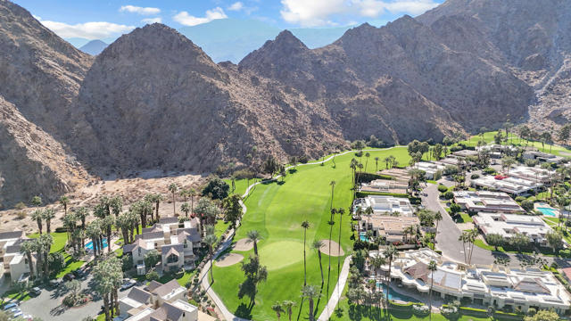 77690 Seminole Rd, Indian Wells CA: https://media.crmls.org/mediaz/3572d653-833b-454e-9f5e-dfef2b78f1e5.jpg
