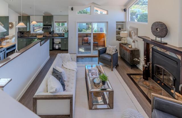 647 Canyon Drive, Pacifica CA: https://media.crmls.org/mediaz/3572fd14-6d5c-4b92-858d-7fd1d59efd6a.jpg