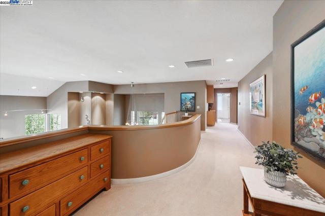 3761 SMALLWOOD COURT, Pleasanton CA: https://media.crmls.org/mediaz/3573bc9c-b0c0-4bd9-aa92-375d3d0cc928.jpg