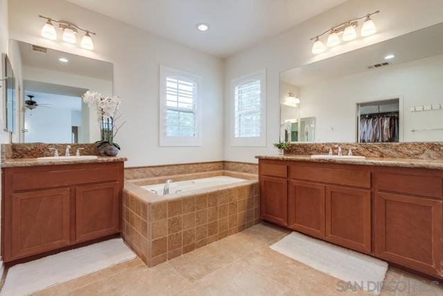 15655 Paseo Montenero, San Diego CA: https://media.crmls.org/mediaz/3573e5c5-a9b7-4014-92be-a8a43aa4dfcb.jpg