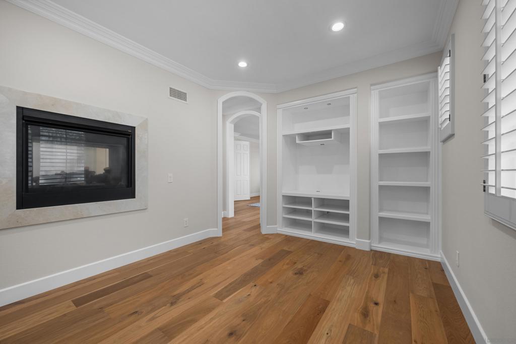 MLS #250040353SD image #21