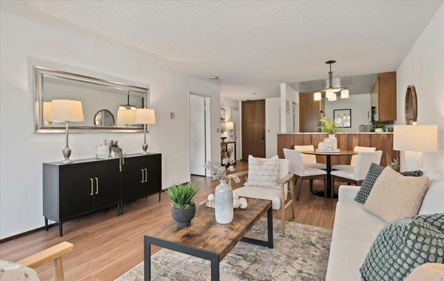 2140 Santa Cruz Avenue, Menlo Park CA: https://media.crmls.org/mediaz/357504a4-2fb3-4c82-a394-1a9d8a2543f2.jpg
