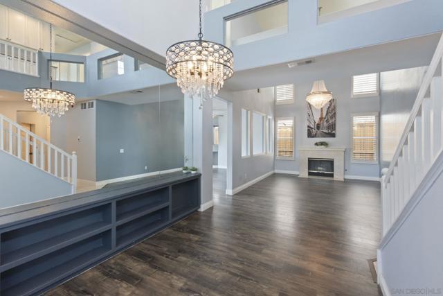 11927 Dapple Way, San Diego CA: https://media.crmls.org/mediaz/35753795-6718-4748-86bc-b3e95d7c7f0b.jpg