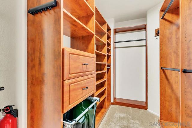 Image 25 of 41 For 7324 Celata Ln