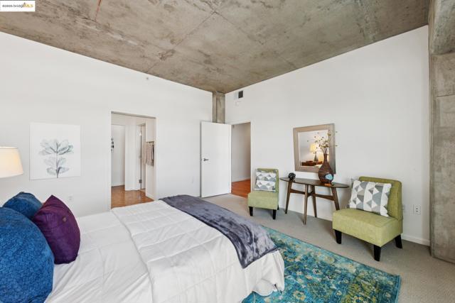 428 Alice St., Oakland CA: https://media.crmls.org/mediaz/3576cf04-7653-45ba-84d2-36cf27b04a85.jpg