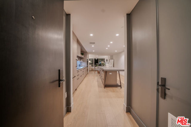 10777 WILSHIRE Boulevard, Los Angeles CA: https://media.crmls.org/mediaz/3576d612-0f65-4adb-8fb1-4308cd1902bb.jpg