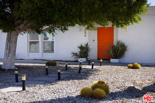 2256 N Victoria Road, Palm Springs, CA 92262