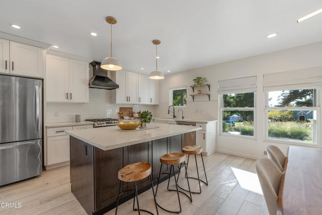 Detail Gallery Image 15 of 42 For 5200 Dahlia Dr, Los Angeles,  CA 90041 - 3 Beds | 3 Baths