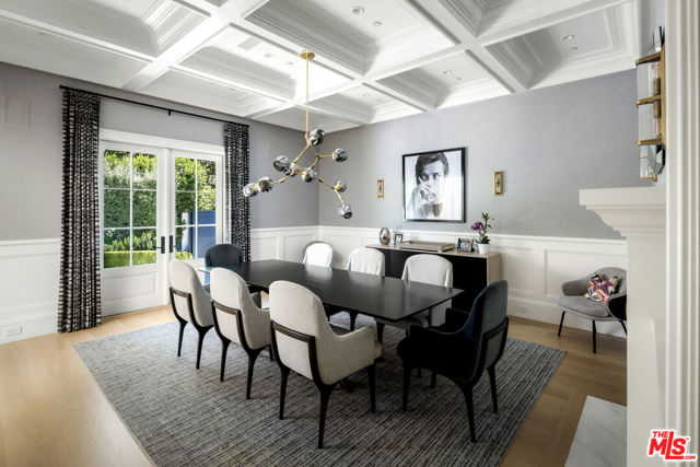 1943 Mandeville Canyon Road, Los Angeles CA: https://media.crmls.org/mediaz/3578114a-b651-4028-b892-113ebeee6db6.jpg