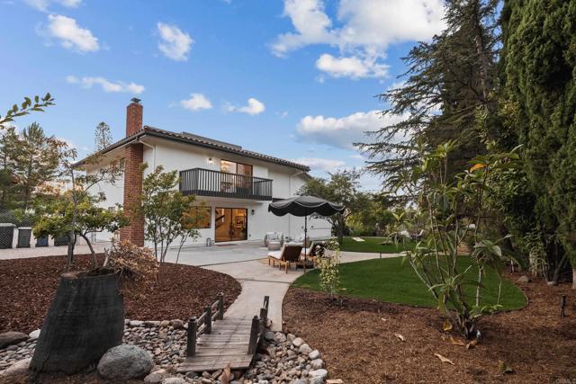 1657 FOOTHILL Drive, Vista CA: https://media.crmls.org/mediaz/3578ecc8-47c6-459b-8779-57d35e009aac.jpg