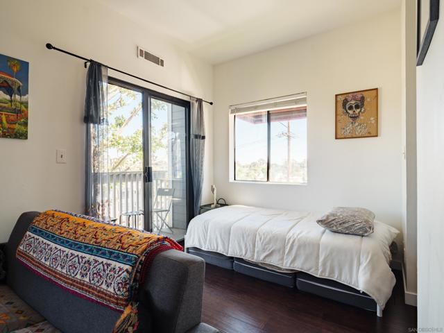 3760 Florida St, San Diego CA: https://media.crmls.org/mediaz/3579981c-5d2b-4ea4-a56e-4856a1e35563.jpg