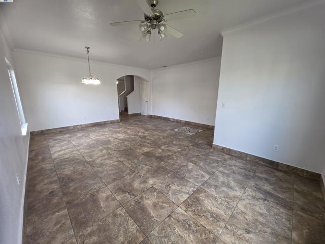 254 Peach Leaf Way, Sacramento CA: https://media.crmls.org/mediaz/357a41ac-669d-4e98-9e0c-dab0f957ecef.jpg