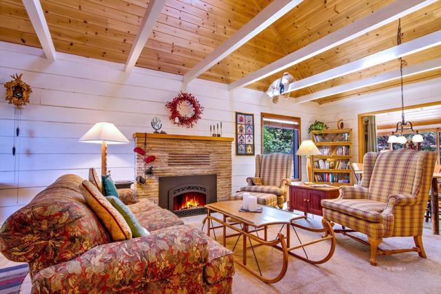 17 Living room from enclosed porch entry