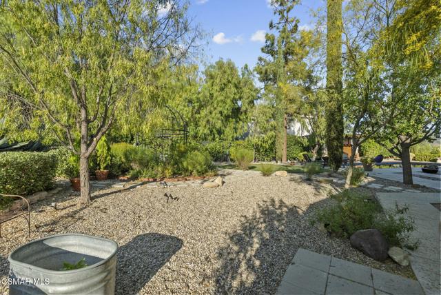 29845 Vista Del Arroyo, Agoura Hills CA: https://media.crmls.org/mediaz/357c7ea8-b41a-44fc-9afa-4277a5b649dd.jpg