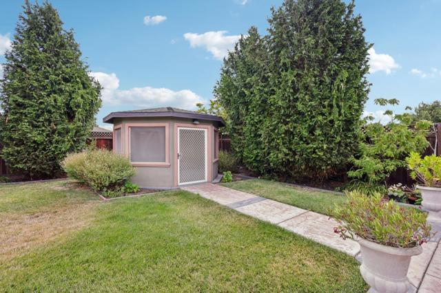 37987 Alta Drive, Fremont CA: https://media.crmls.org/mediaz/357c7f3c-9145-4f18-acb9-e96c9d0dc707.jpg