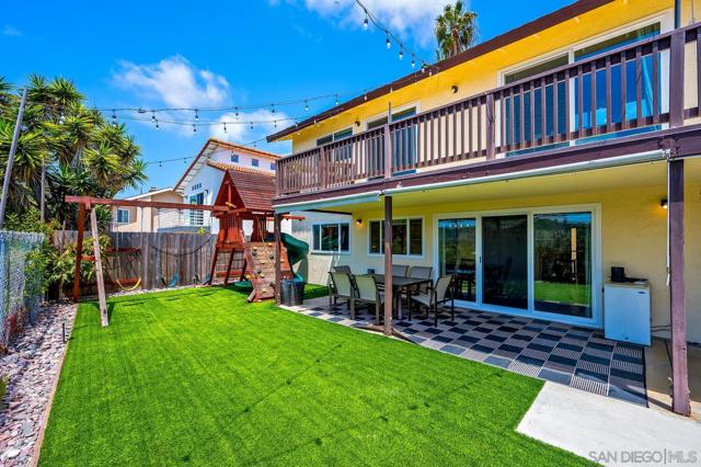 4048 Raffee Dr, San Diego CA: https://media.crmls.org/mediaz/357d88ee-eb56-4bfc-ad1d-57c339ede36b.jpg