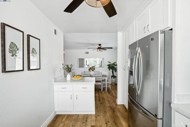 2102 Galveston Ave, San Jose CA: https://media.crmls.org/mediaz/357dd454-5e53-4359-8995-854200106442.jpg